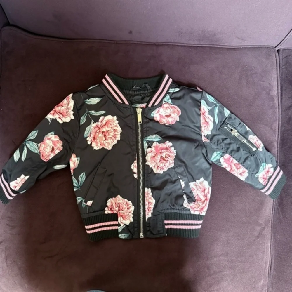 Urban Republic Girl Collection Bomper Jacket Floral Printed. Size 24M EUC